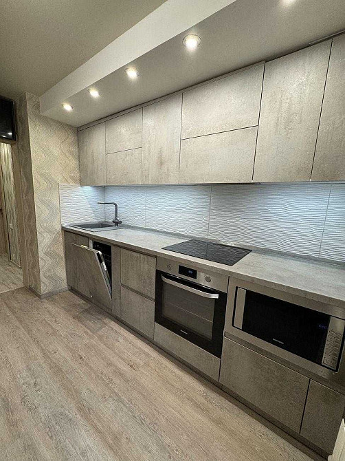 Продам 3-комн. квартиру евро ремонт безналичный расчет м-н Тополь-1 NK Дніпро - зображення 1