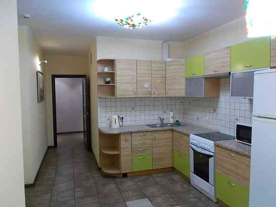 Пропоную в оренду свою трикімнатну квартиру по вул. Срібнокільська, 1 Киев