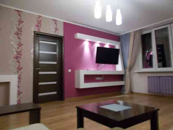 Пропоную в оренду свою трикімнатну квартиру по вул. Срібнокільська, 1 Киев