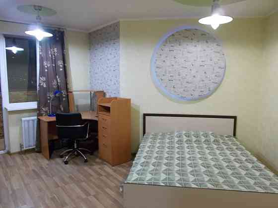 Пропоную в оренду свою трикімнатну квартиру по вул. Срібнокільська, 1 Киев