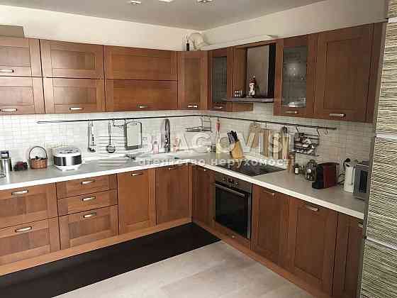 Голосіївський район двухкімнатна квартира Киев