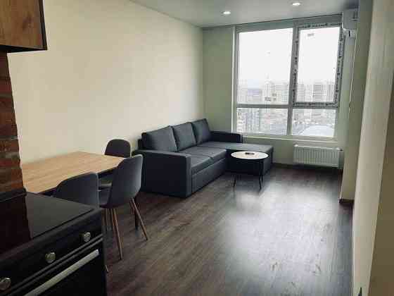 Видова однокімнатна квартира ЖК Варшавський Dibrova Park Файна таун Киев