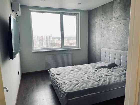 Видова однокімнатна квартира ЖК Варшавський Dibrova Park Файна таун Киев