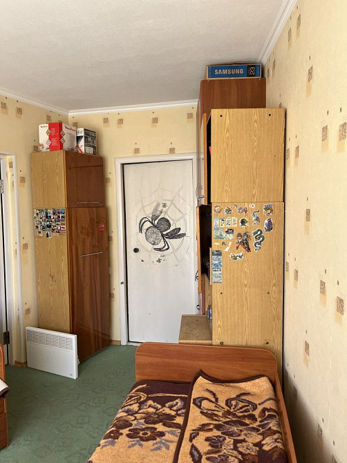 Продается 4-х комнатная кв. 10 мкрн Кам`янське (Запорізька обл.) - зображення 2