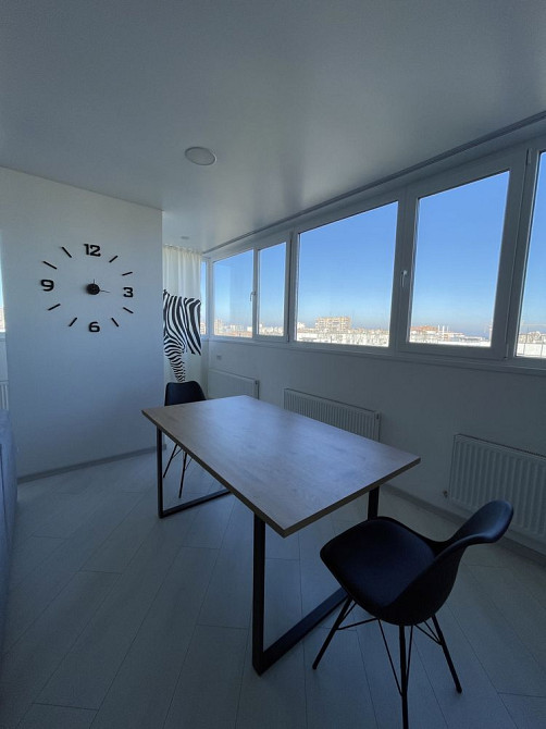 Оренда видової однокімнатної в самому центрі міста Черкаси - зображення 3