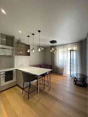 ЖК "Лимнос", 2 комн, 63 метра, с ремонтом и мебелью. Одесса