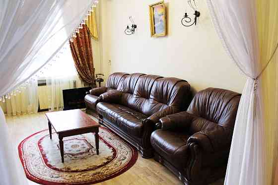 Продається двокімнатна квартира за адресою вул. Хрещатик 23 Киев