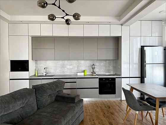 ЖК "Новый Берег",2 комн, 62 метра, с ремонтом и мебелью. Одесса