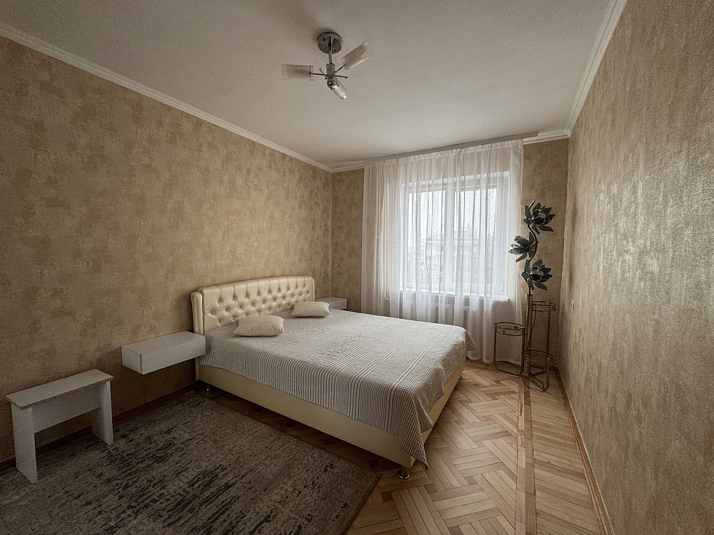 Оренда, 3- кімнатна квартира, вул. Середньофонтанська, 30 Одесса - изображение 1