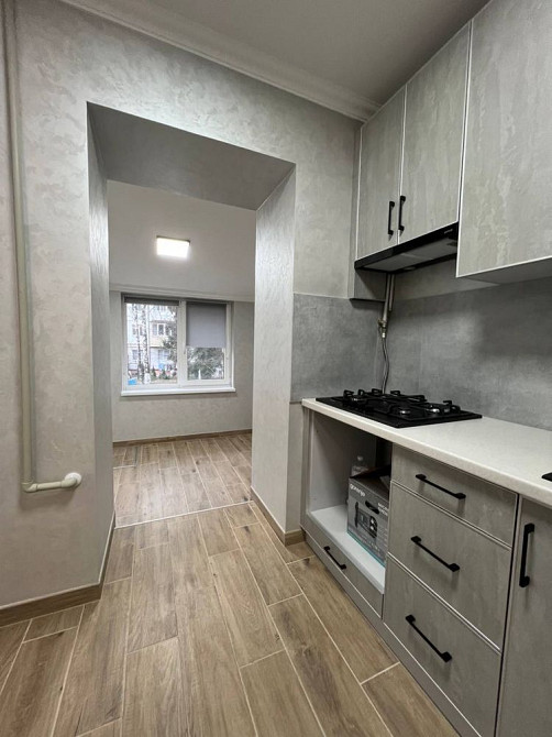 проспект Незалежності – стильна двокімнатна, покращене планування Черновцы - изображение 3