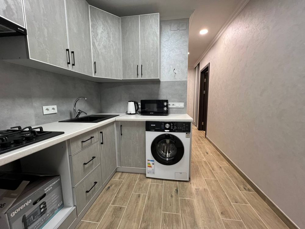 проспект Незалежності – стильна двокімнатна, покращене планування Черновцы - изображение 4