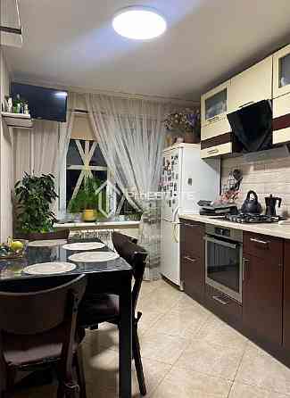 Продаж,3кКвартира , новий ремонт, газифікований цегляний, теплий Киев