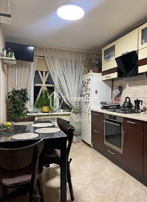 Продаж,3кКвартира , новий ремонт, газифікований цегляний, теплий Киев - изображение 5