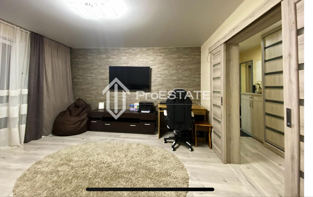 Продаж,3кКвартира , новий ремонт, газифікований цегляний, теплий Киев - изображение 1