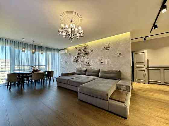 Продам Элитную 3к квартиру в ЖК Кировский Дніпро