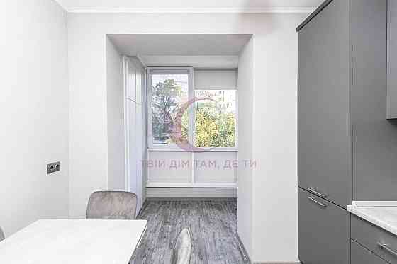 1-к. квартира з і/о, гардеробною в новобудові за вул. Целевича Ивано-Франковск