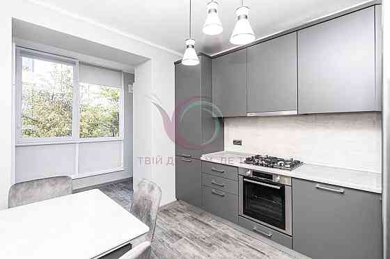 1-к. квартира з і/о, гардеробною в новобудові за вул. Целевича Ивано-Франковск