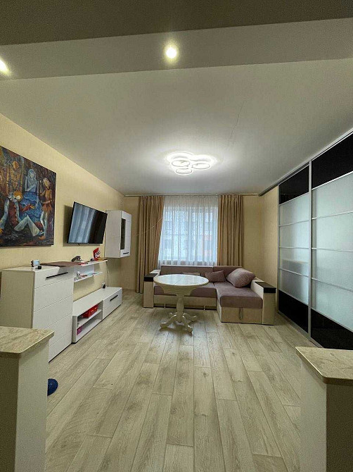 + Оренда 2-кім. квартири на Щасливому Ровно - изображение 1