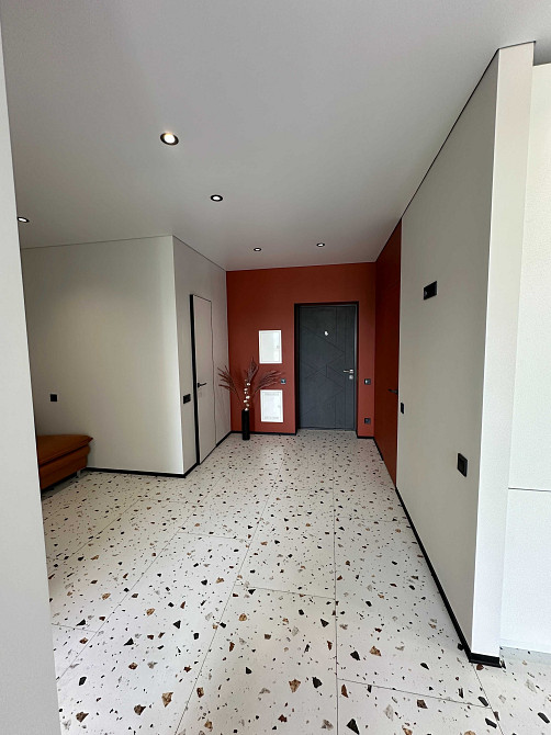 Продам євро 2к з дизайнерським ремонтом в ЖК Синергія Сіті ! Ірпінь - зображення 2