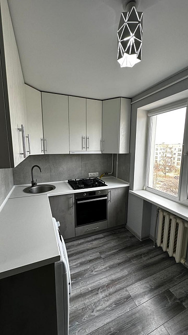 Однокімнатна 1к квартира/ з ремонтом / з меблями / з технікою / продаж Покровка - зображення 7