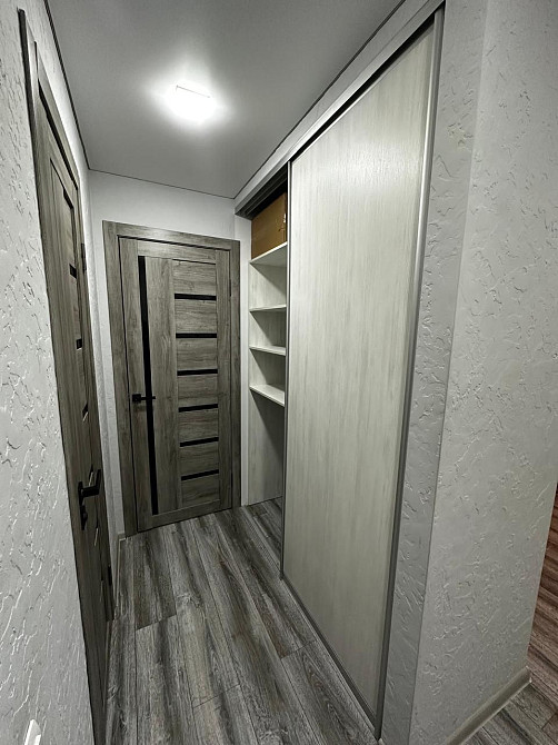 Однокімнатна 1к квартира/ з ремонтом / з меблями / з технікою / продаж Покровка - зображення 2