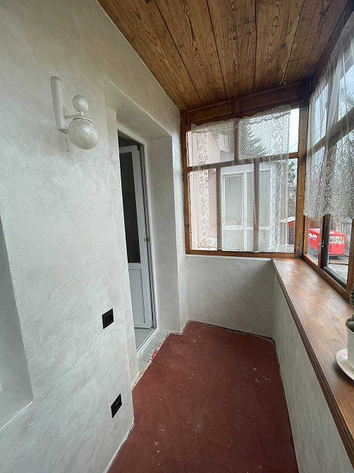 Продам  чудову 3 кімнатну квартиру в центрі міста . Рівне - зображення 3