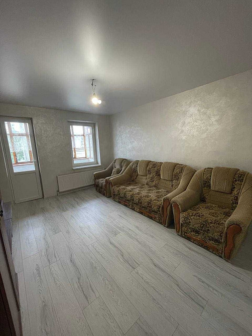 Продам  чудову 3 кімнатну квартиру в центрі міста . Рівне - зображення 2