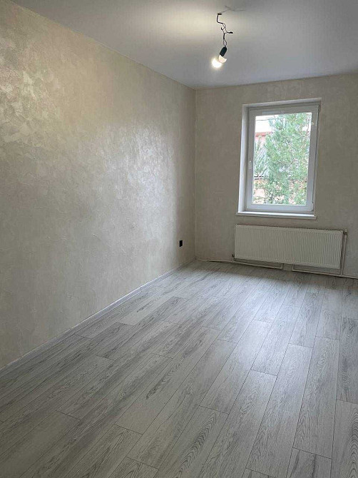 Продам  чудову 3 кімнатну квартиру в центрі міста . Рівне - зображення 5