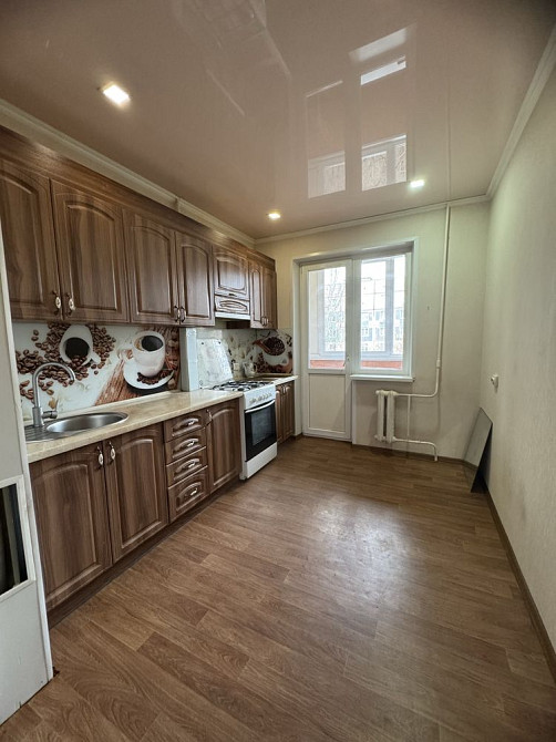 Продам Трехкомнатную квартиру Солнечный дом 13 Саксаганский район Кривой Рог - изображение 1