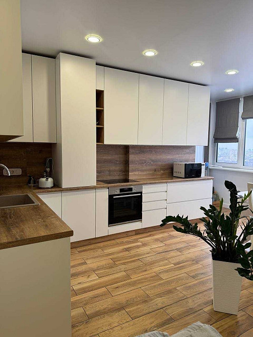 Видова, однокімнатна простора квартира 53,4 м.кв. ЖК Solo Park Киев - изображение 2