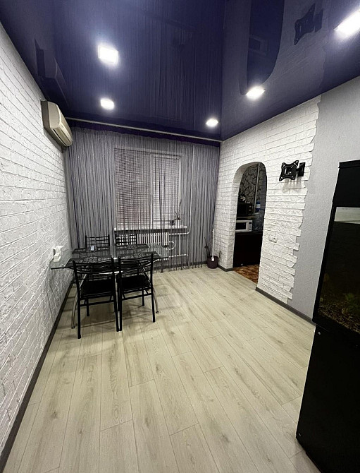 Продам 4 комнатную, левый берег Кам`янське (Запорізька обл.) - зображення 1