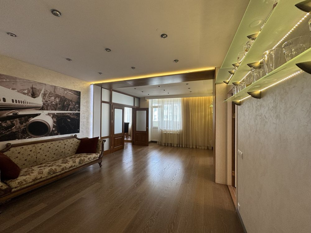 Продається ексклюзивна квартира, вул. Верховинна 35, м. Житомирська Киев - изображение 7