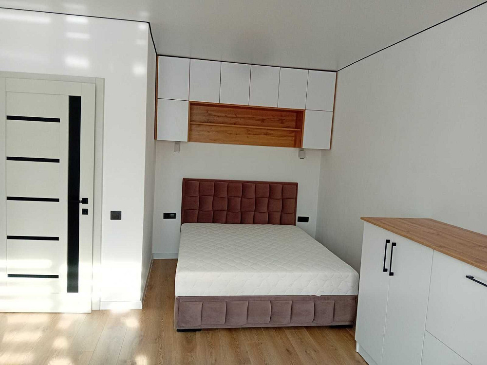 Продається 1-кімнатна квартира в новобудові Мукачево - изображение 1