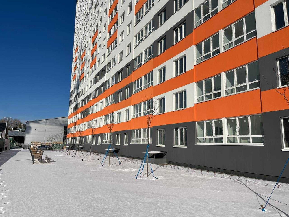 Найкраща ціна Продаж Квартира 44м в ЖК Атлант на Озерній Метро Іподром Киев - изображение 1