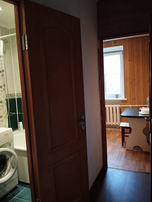 ПРОДАМ  СРОЧНО 2-Х Квартиру На Дружбе Кривой Рог - изображение 2