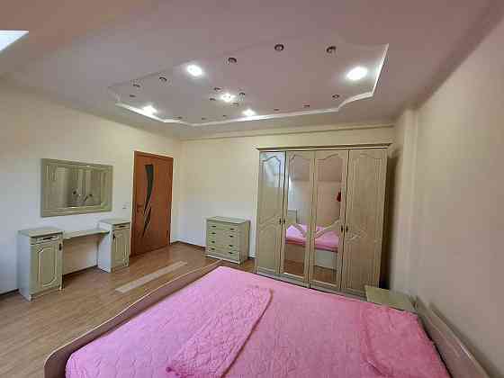 Продаж двохкімнатної квартири мансардного типу,вул.Федьковича. Ивано-Франковск