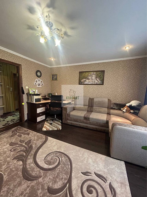 Продам чудову 2-х кімнатну квартиру недалеко від центру міста Кам`янець-Подільський - зображення 3