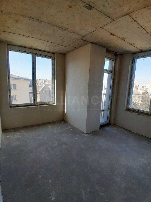 Продається 2-х кімнатна квартира. Готова до ремонту. Ивано-Франковск - изображение 1