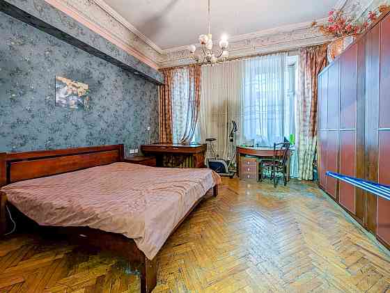 3-комнатная квартира АГВ в крепком доме средний эт. Балкон Одесса