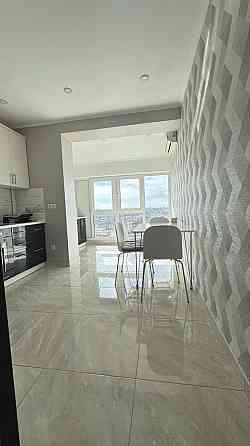 Продається  дворівнева 2км видова емкввртира з ремонтом і меблями Ивано-Франковск