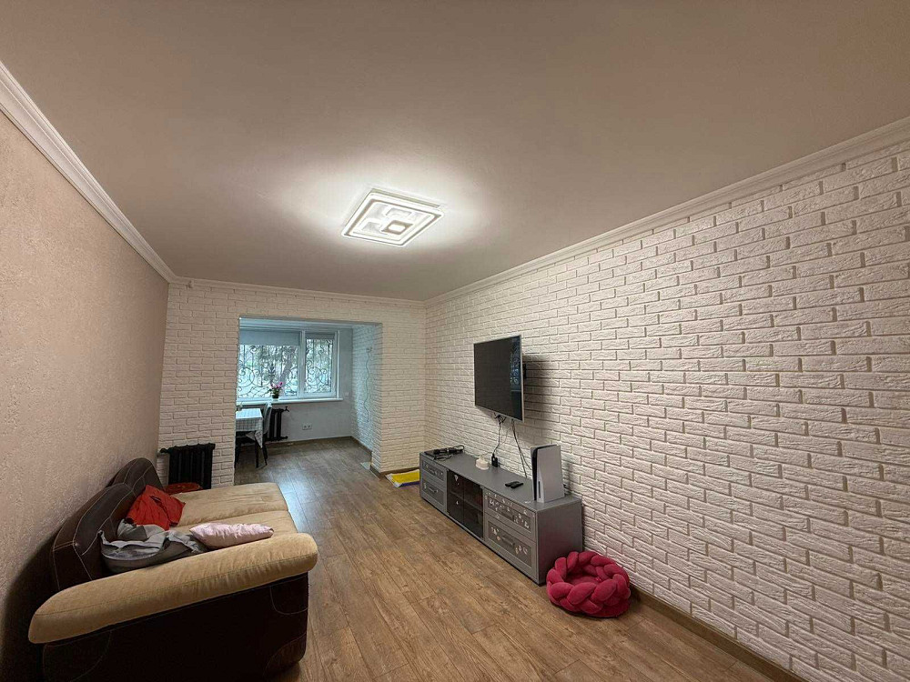 Трехкомнатная с новым ремонтом на ЮТЗ. 1/5, 70 метров. Николаев - изображение 6