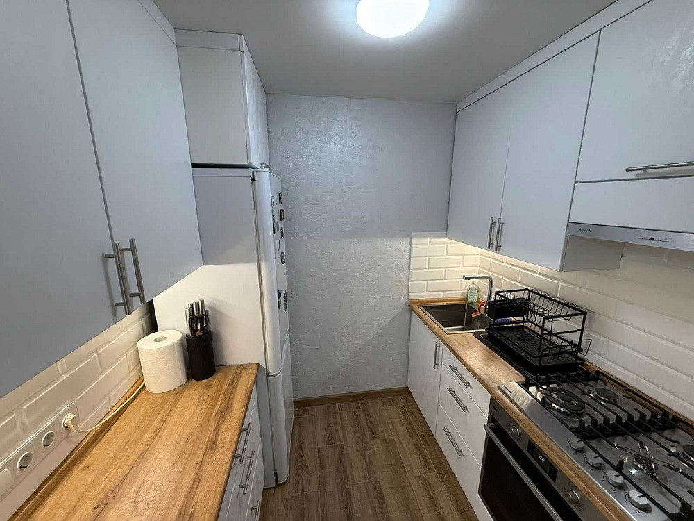 Трехкомнатная с новым ремонтом на ЮТЗ. 1/5, 70 метров. Николаев - изображение 4