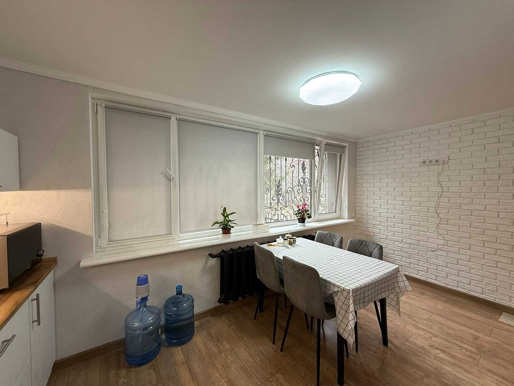 Трехкомнатная с новым ремонтом на ЮТЗ. 1/5, 70 метров. Николаев - изображение 5