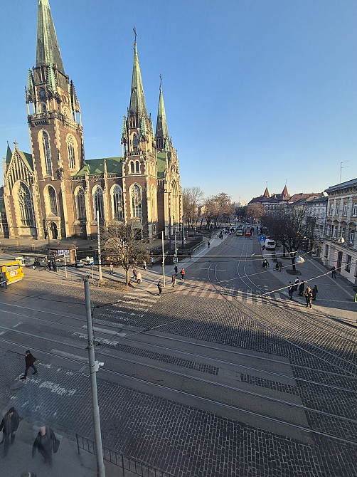 Продам 2 кімнатну квартиру вулиця Городоцька (біля КОСТЕЛУ) Львів - зображення 1