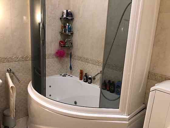 4 комнатная с ремонтом в тихом районе центра города 134м Одесса