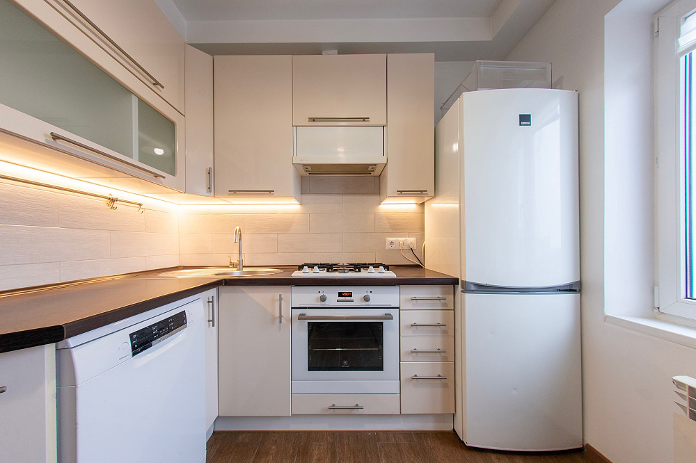 2-кімнатна з новим ремонтом!  Повна комплектація! Метро 15хв. Чабани Чабаны - изображение 3