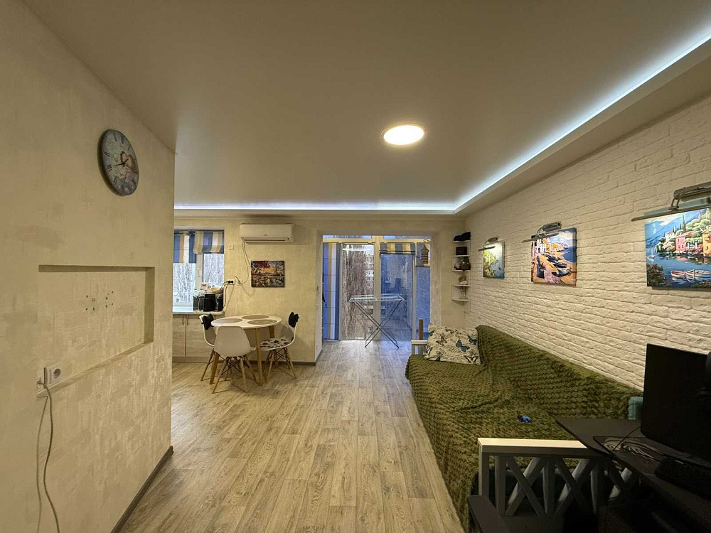 Двухкомнатная студия с хорошим ремонтом на Пл.Победы. Миколаїв - зображення 1