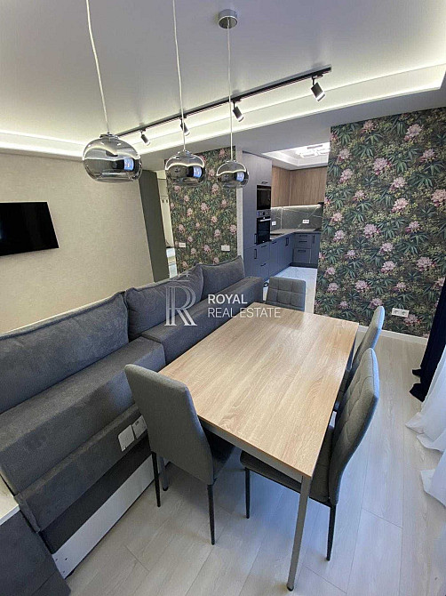 Продажа Квартира 3к 64м2 3/9 пр-т Победы 3 хв до метро Kyiv - photo 1