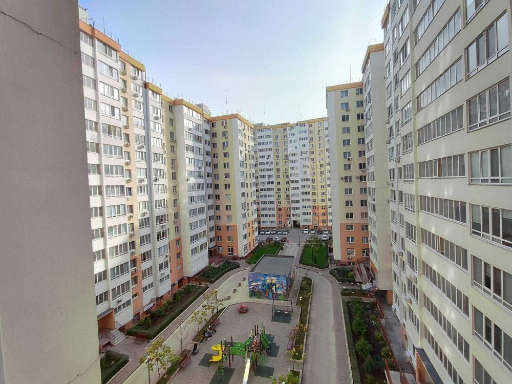 Радужный. Супер цена ! 2 комн. 63 м. 7 этаж. Лиманка - зображення 2