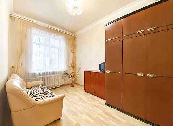 Простора 50 м2 з окремими кімн в р-ні Слобожанського (714967) Дніпро